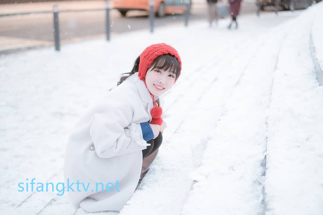 【2023-05-07】stript girl sunwall